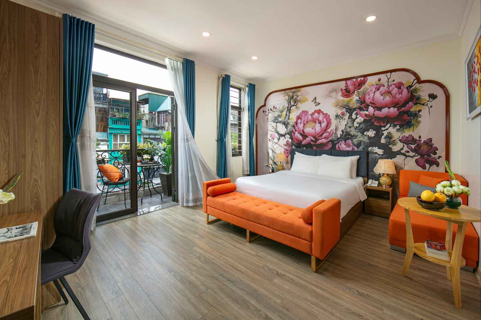 Junior Suite Balcony 25.jpg
